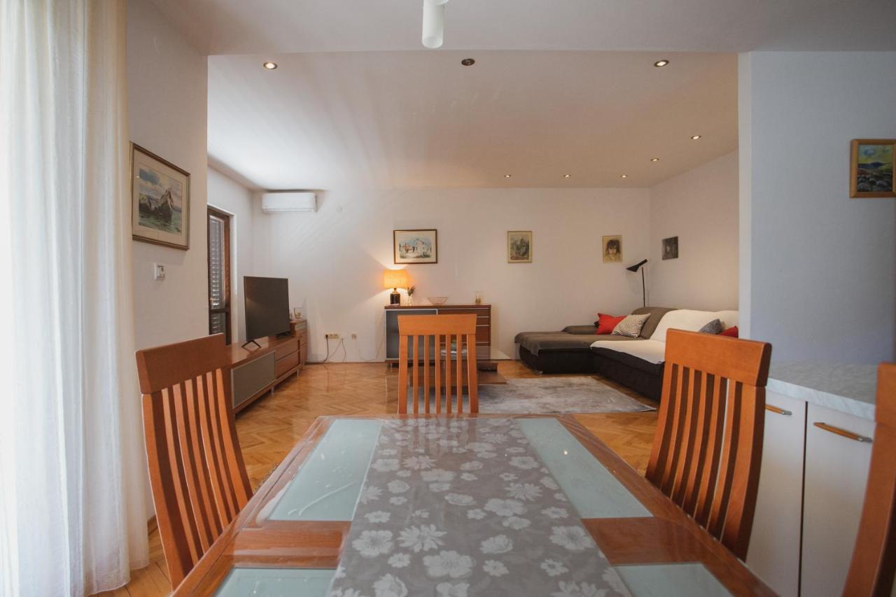 Comfort Sea View Apartment Dugi Rat Extérieur photo