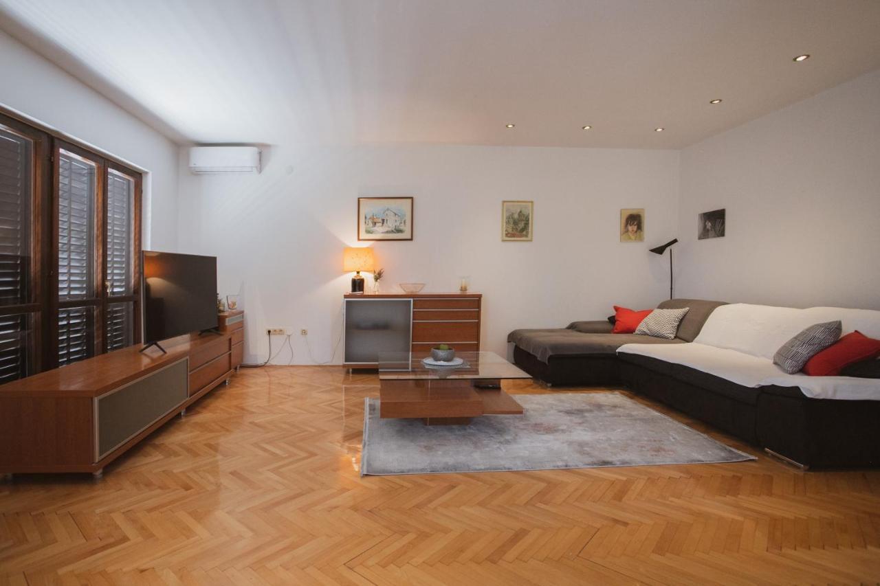 Comfort Sea View Apartment Dugi Rat Extérieur photo